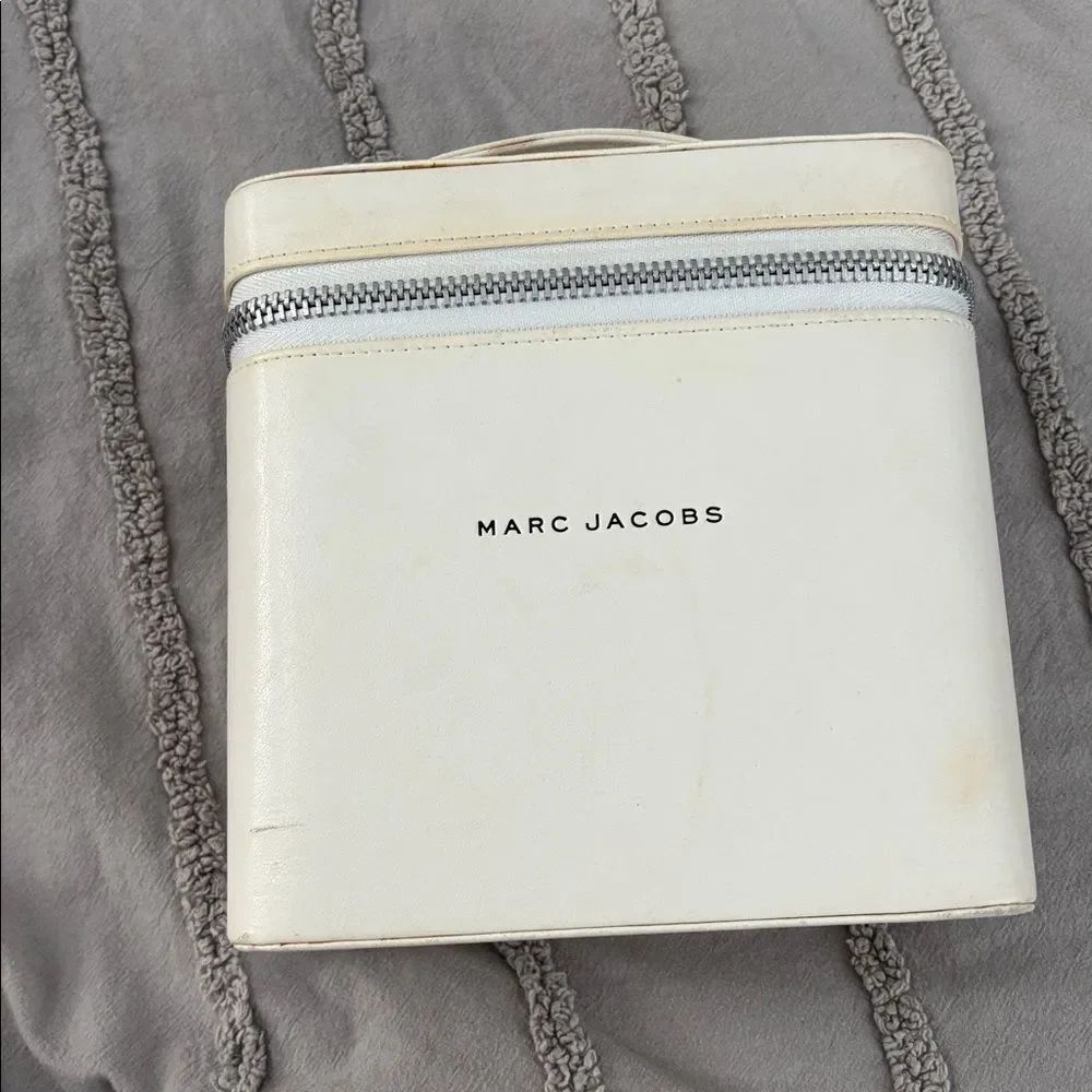 Marc Jacobs Vanity Cosmetic Makeup Case